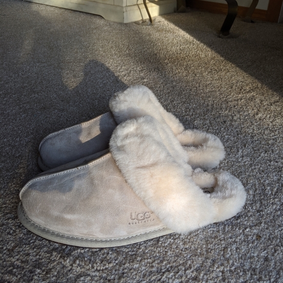 ugg scuffette slippers sand